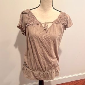 Tan Old Navy Embroidered peasant top - size large